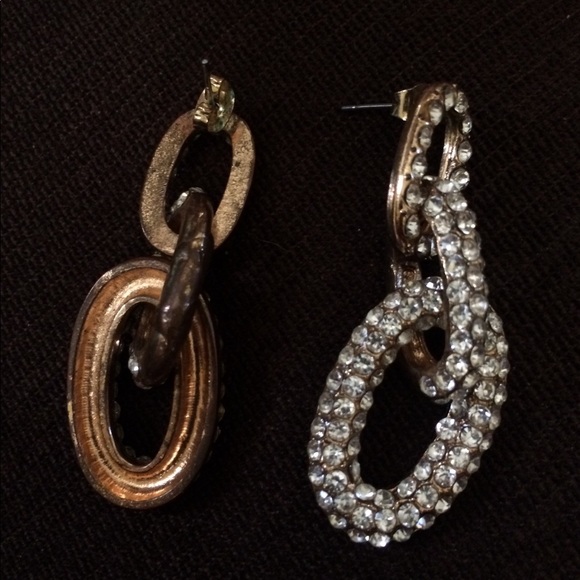 Fun Golden Rhinestone Chain Earrings - Picture 4 of 5